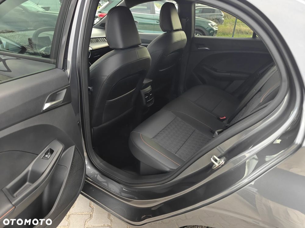 MG MG3 1.5 HEV+ Exclusive - 23