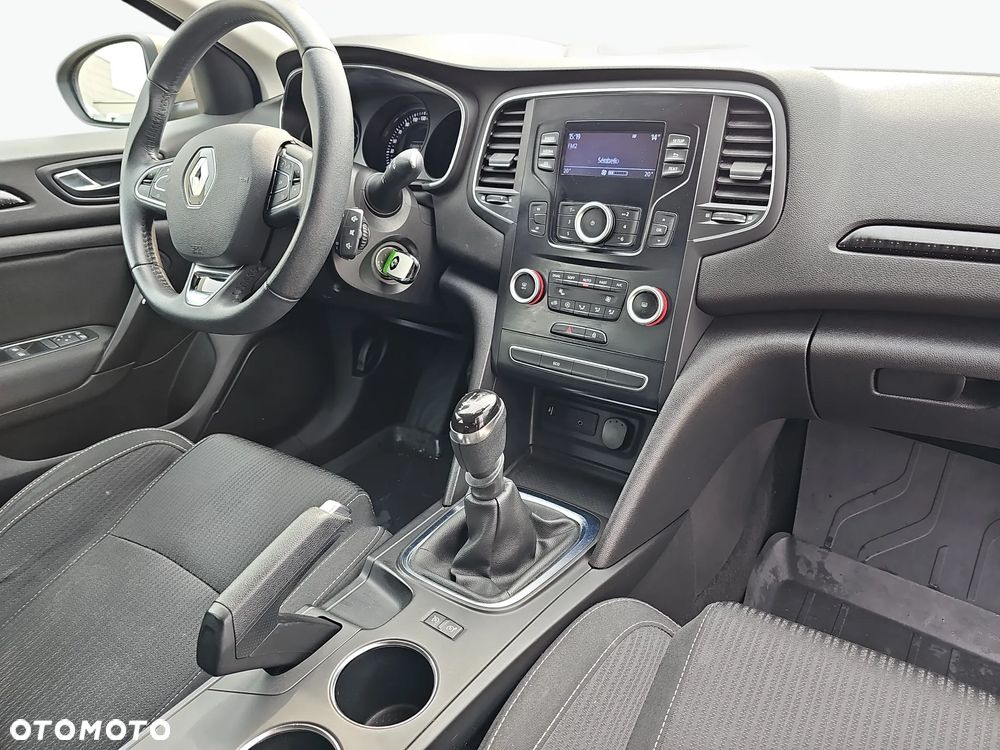 Renault Megane 1.6 SCe Zen - 22