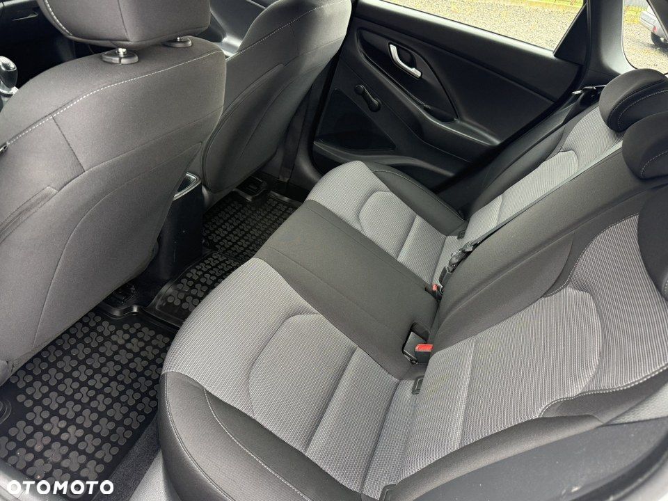 Hyundai i30 1.4 Passion Plus - 35