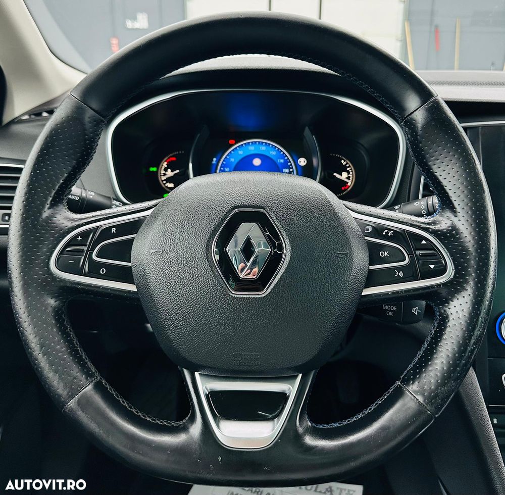 Renault Megane ENERGY dCi 130 GT LINE - 33