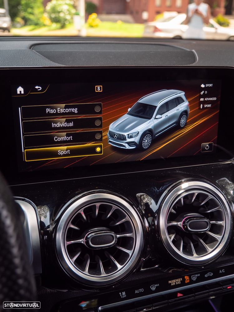 Mercedes-Benz GLB 35 AMG 4Matic Speedshift DCT 8G Line Advanced Plus - 25