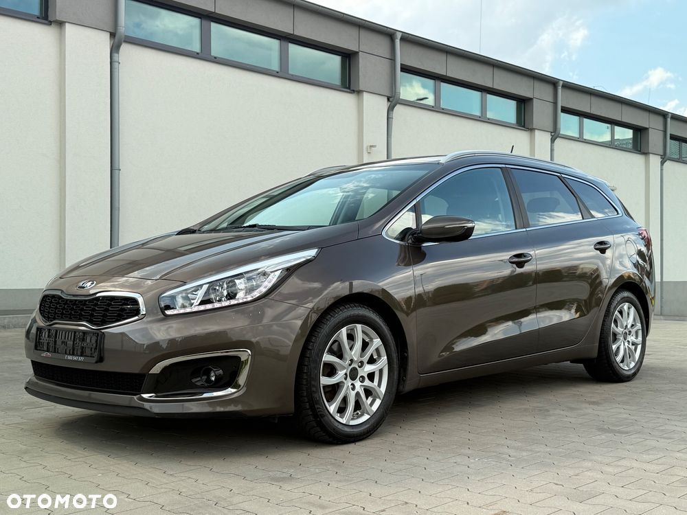 Kia Ceed 1.6 GDI Platinum Edition - 8
