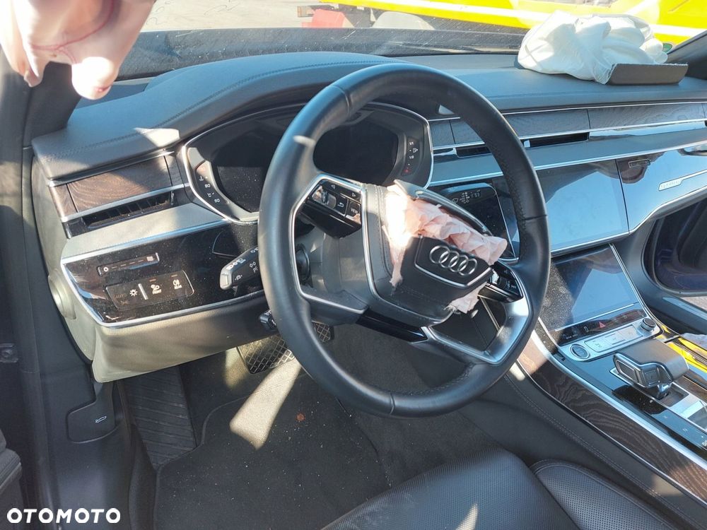 AUDI A8 D5 2022 lift kierownica łopatki - 2