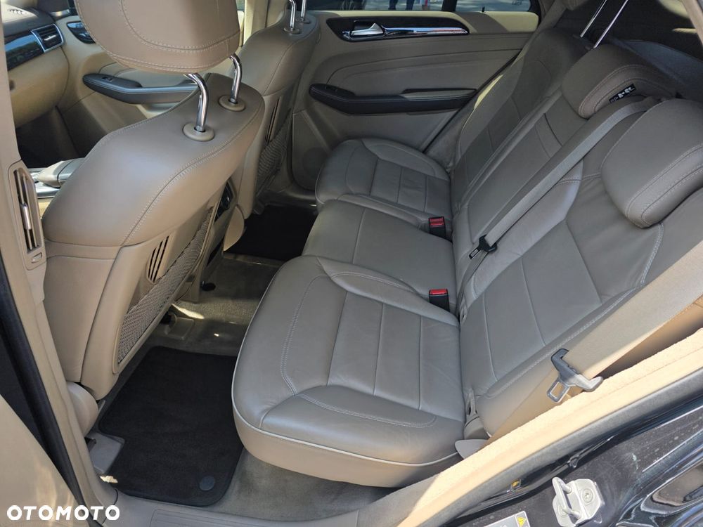 Mercedes-Benz ML 350 BlueTEC 4-Matic - 24