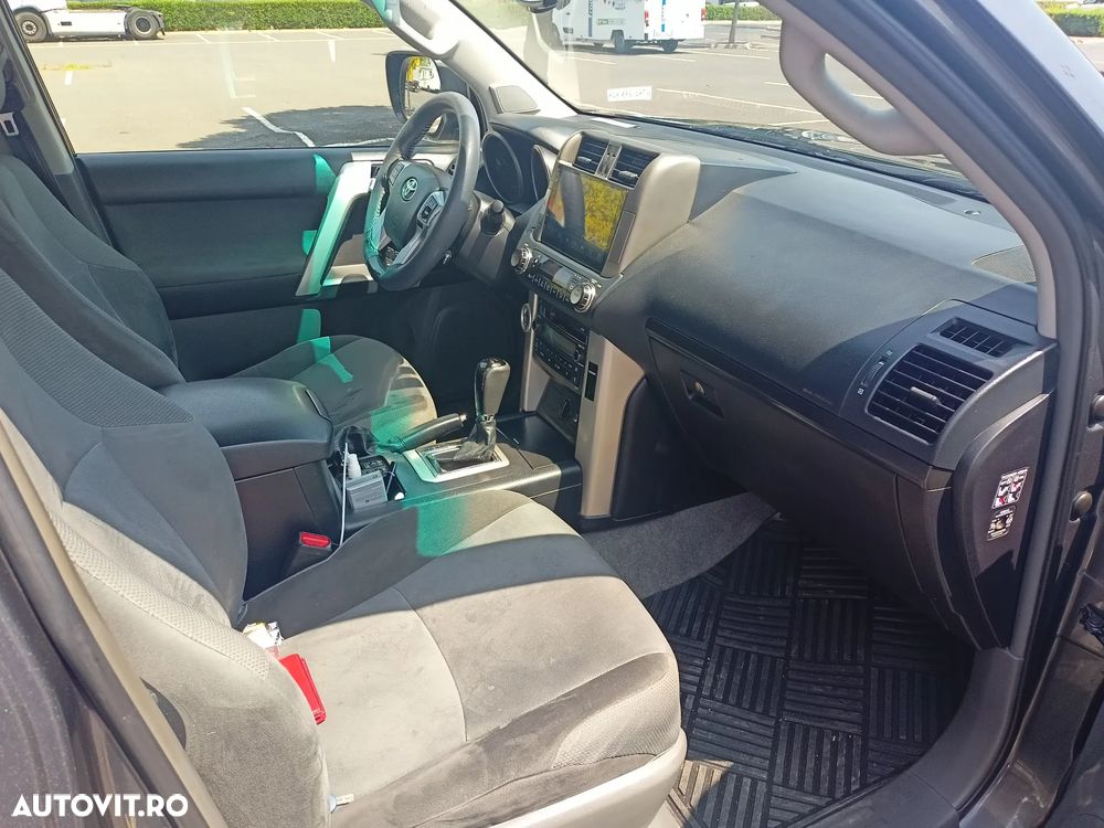 Toyota Land Cruiser 3.0l Turbo D-4D Aut. AVS 7 Locuri Luxury - 15