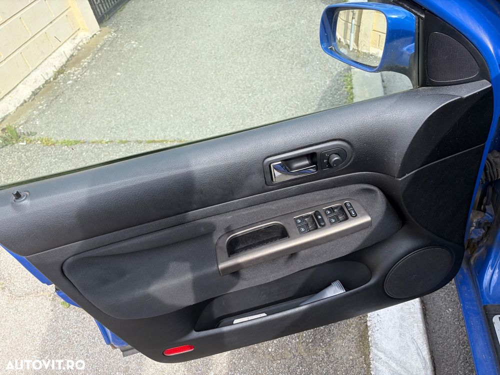 Volkswagen Bora 1.6 FSI Highline - 8