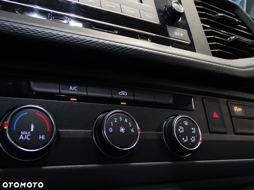 Volkswagen Transporter - 13
