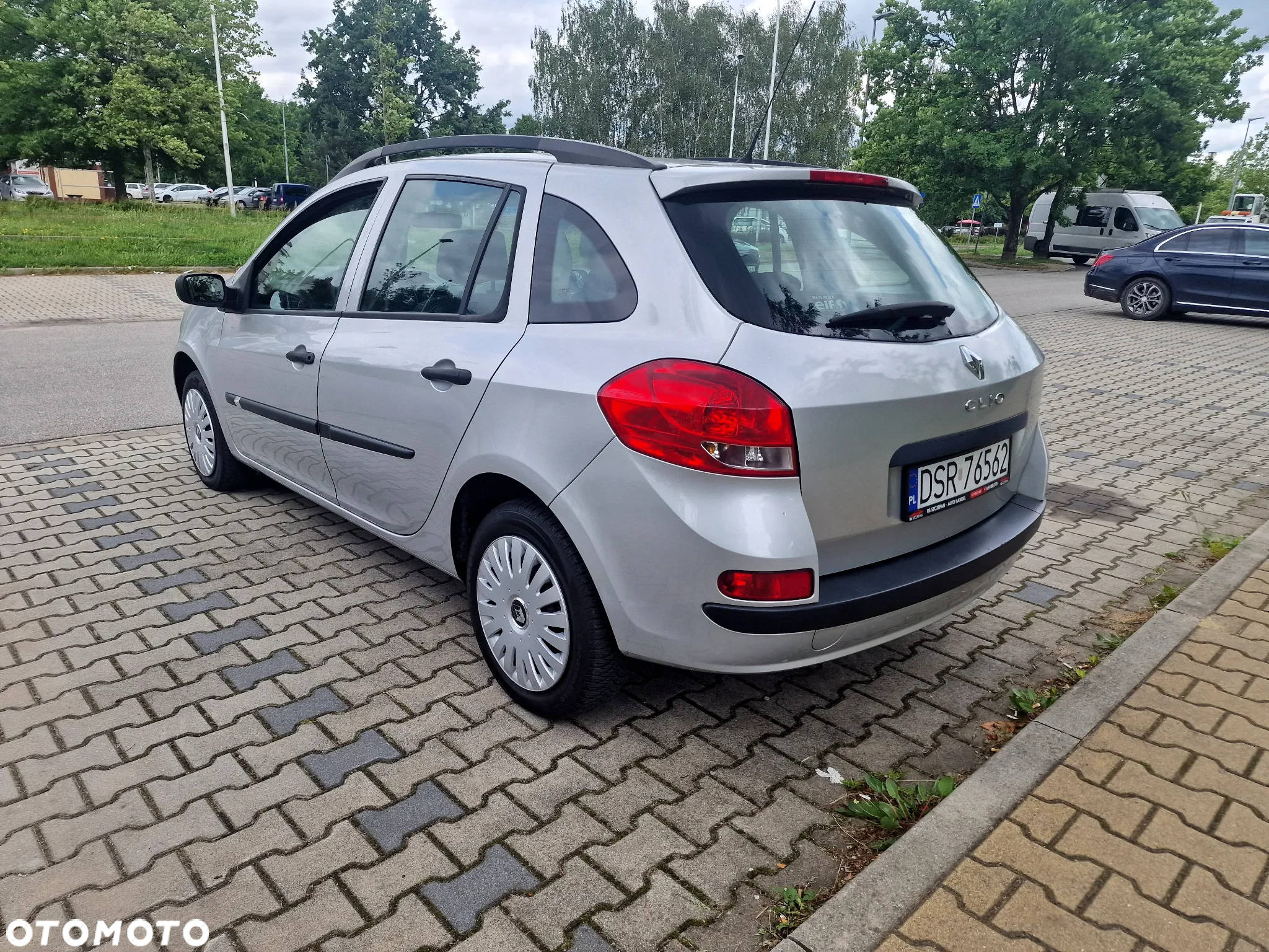 Renault Clio 1.2 16V 75 Grandtour Dynamique - 16