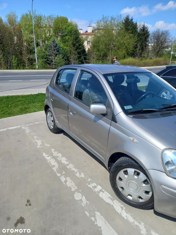 Toyota Yaris 1.4 D-4D - 3