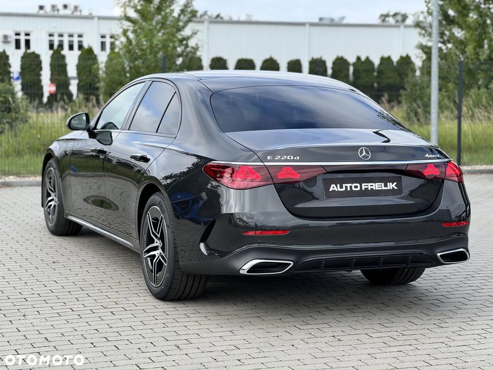 Mercedes-Benz Klasa E 220 d mHEV 4-Matic AMG 9G-Tronic - 12