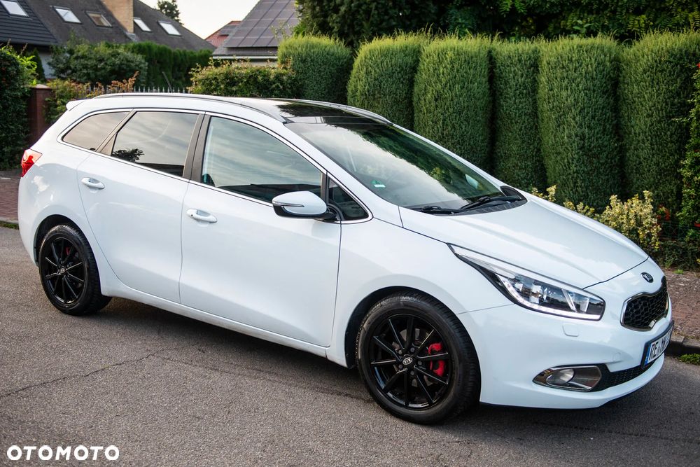 Kia Ceed 1.6 GDI DCT Platinum Edition - 3