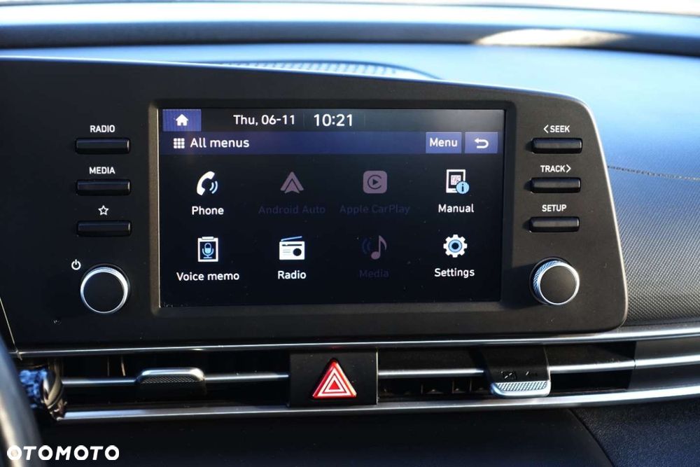 Hyundai Elantra - 10