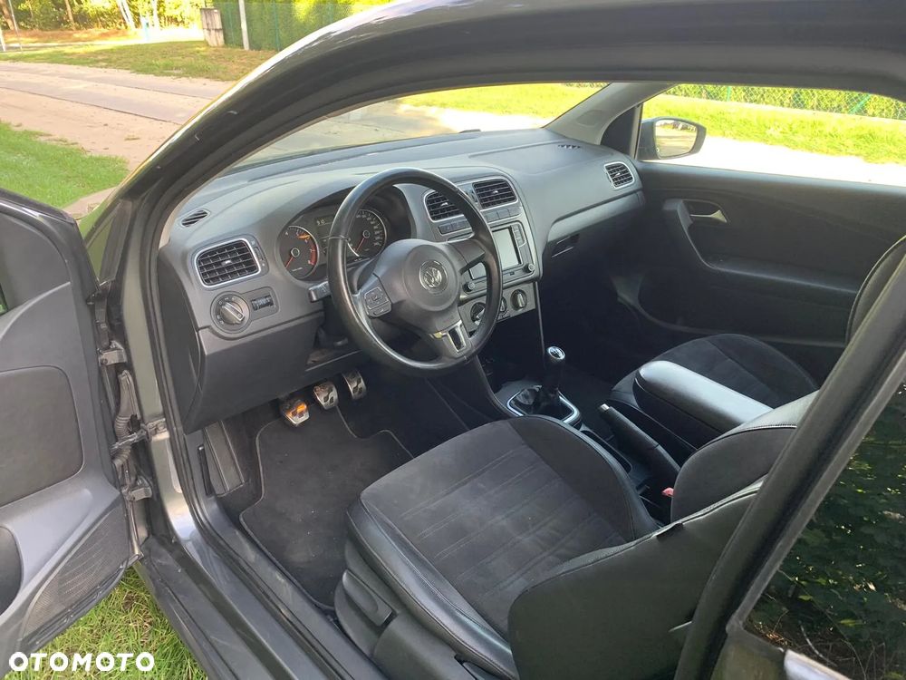 Volkswagen Polo 1.4 16V Highline - 8