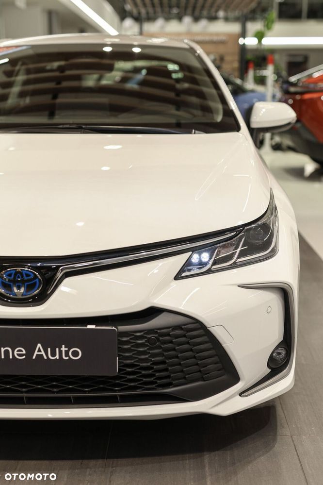 Toyota Corolla 1.8 Hybrid Comfort - 17
