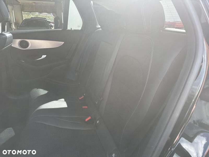 Mercedes-Benz GLC 200 4-Matic - 21