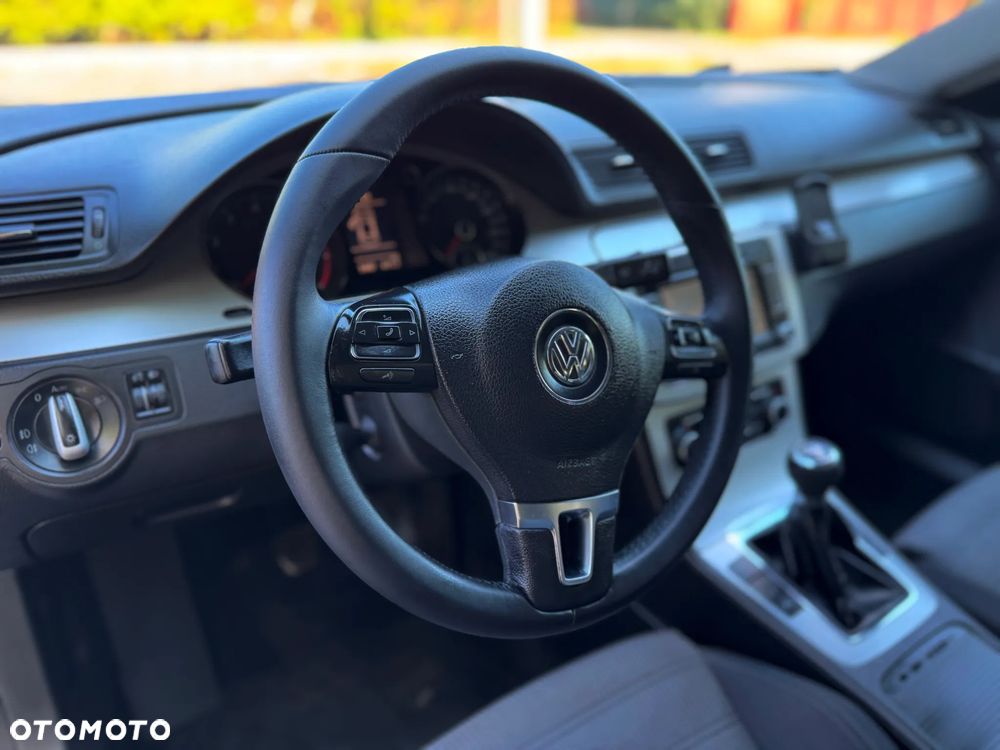 Volkswagen Passat CC 1.8 TSI Individual - 23