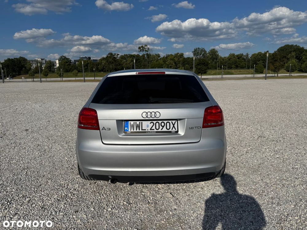 Audi A3 3-drzwiowe 1.6 TDI DPF Ambiente - 6