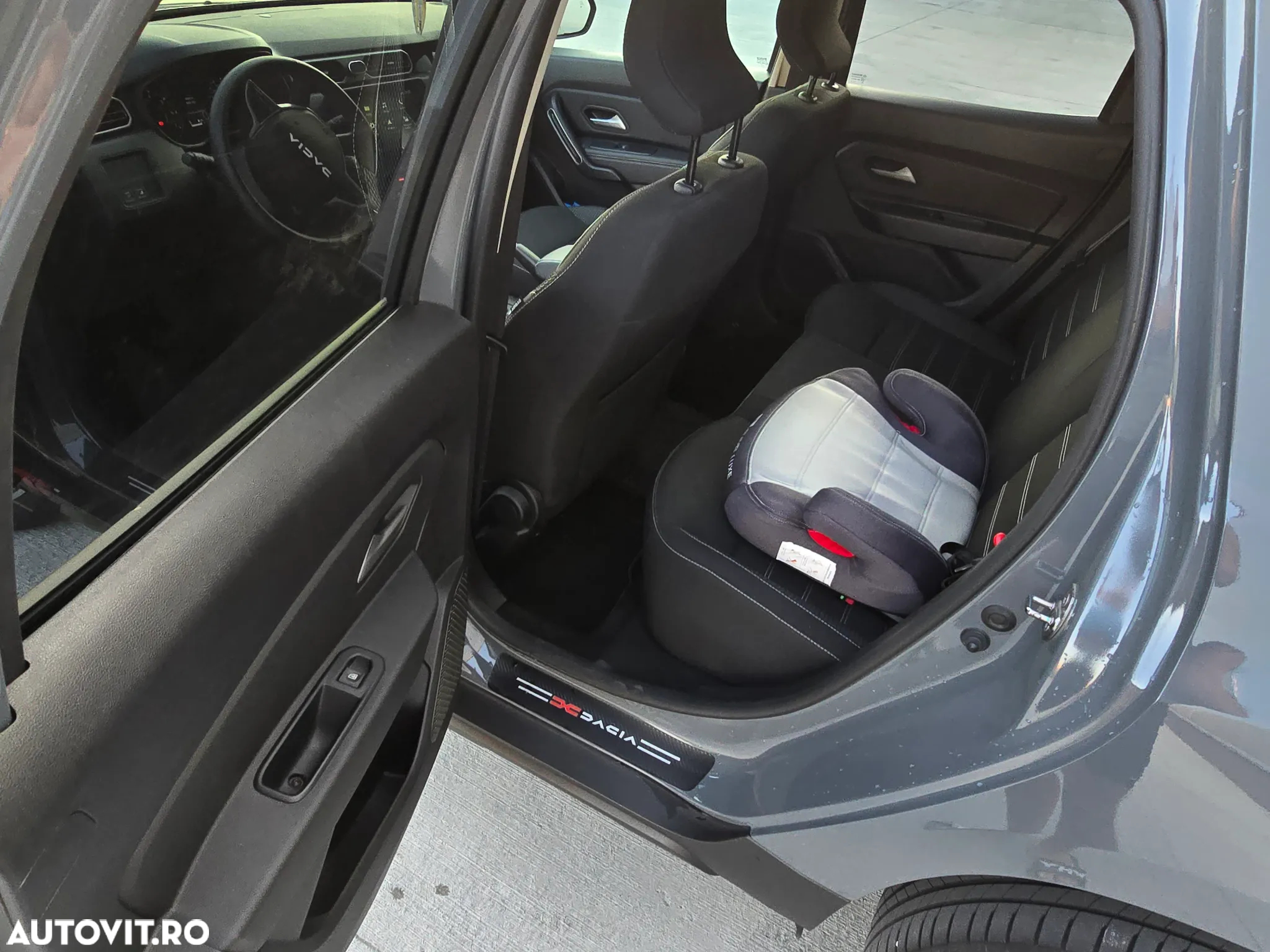 Dacia Duster ECO-G 100 Journey+ - 16