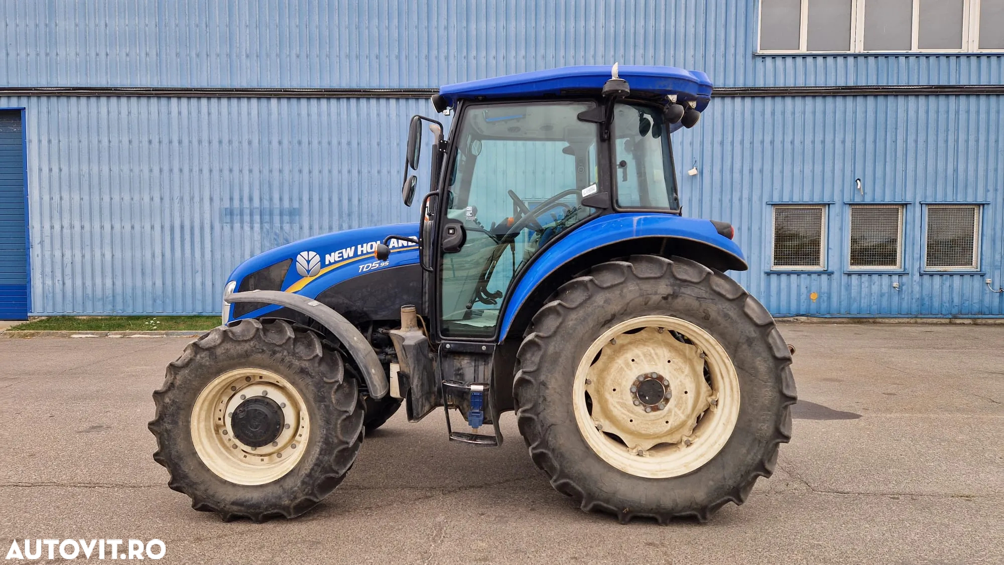 New Holland TD 5.95 CAB 4WD PS - 6