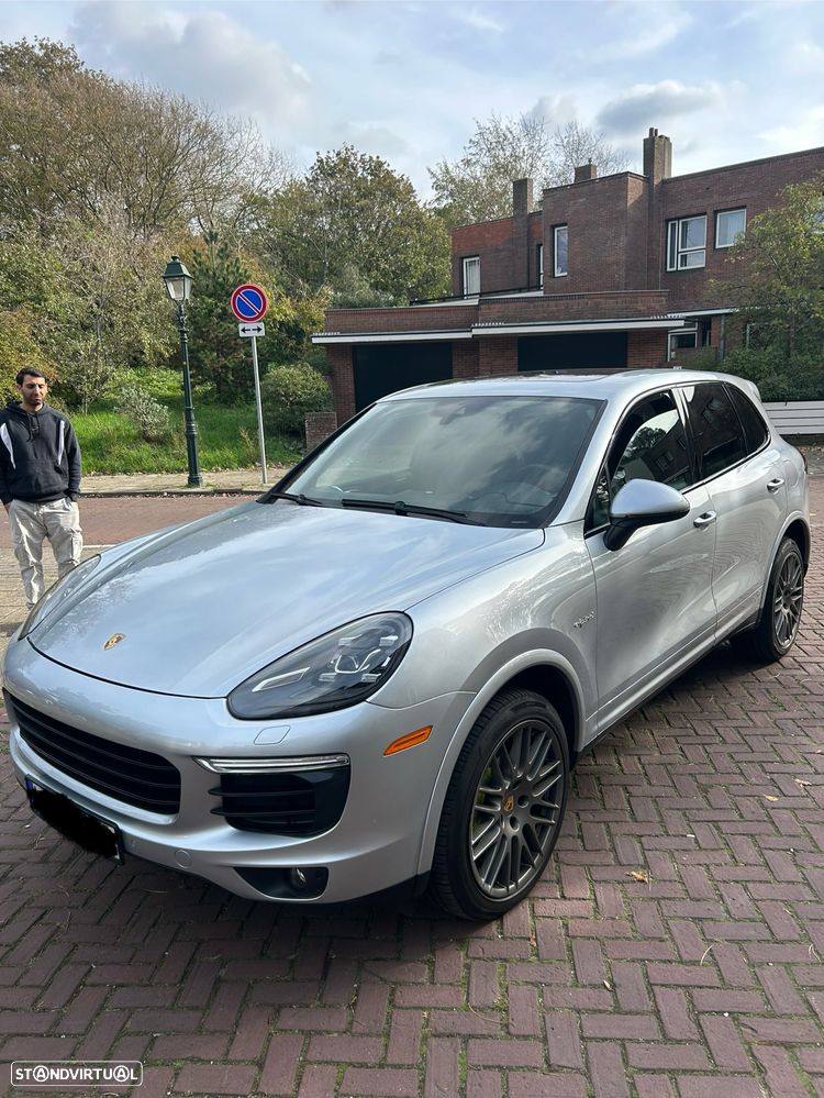 Porsche Cayenne S E-Hybrid Platinum Edition - 1