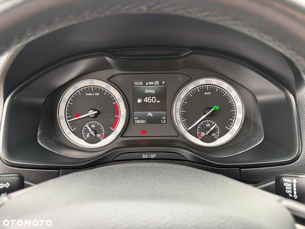 Skoda Karoq 1.5 TSI ACT 4x2 Style DSG - 17