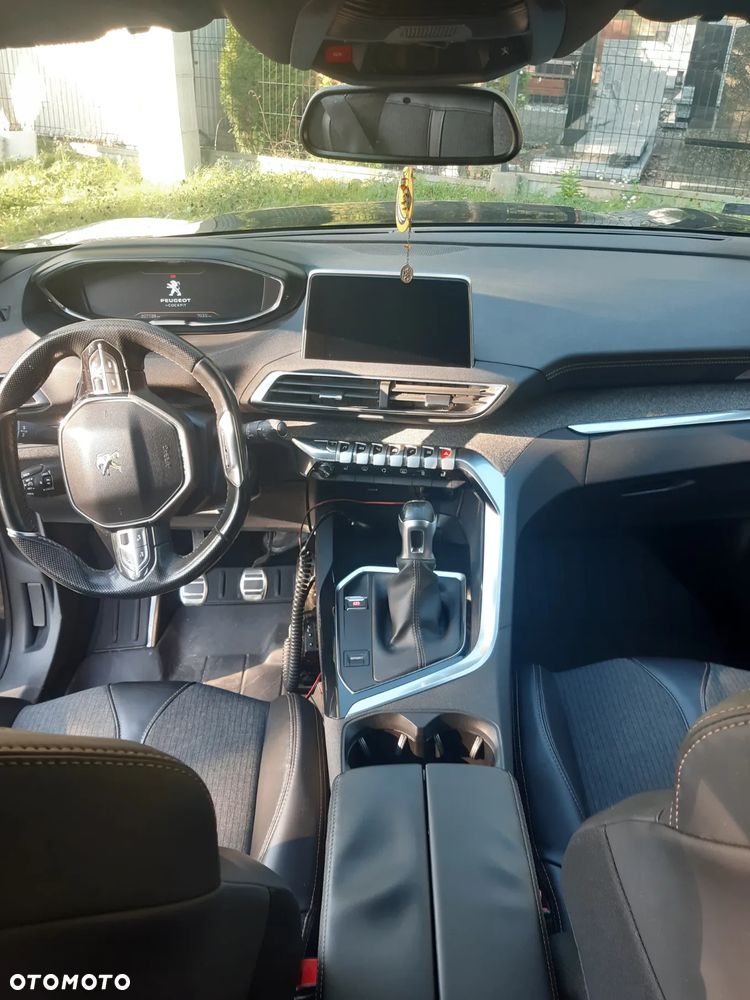 Peugeot 5008 - 10