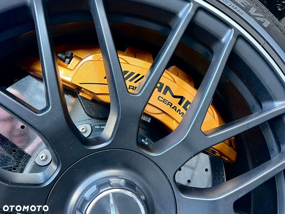 Mercedes-Benz SL 63 AMG - 17