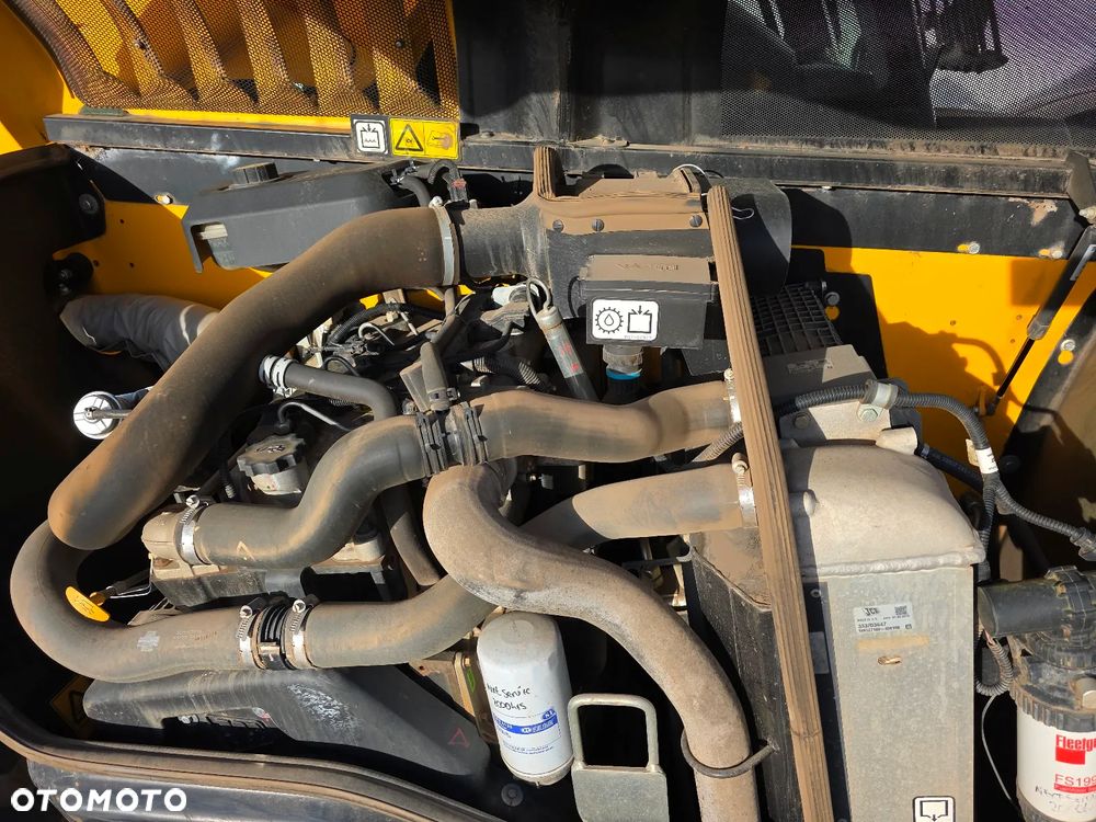 JCB 531-70 jak MT 732 BC55 - 8