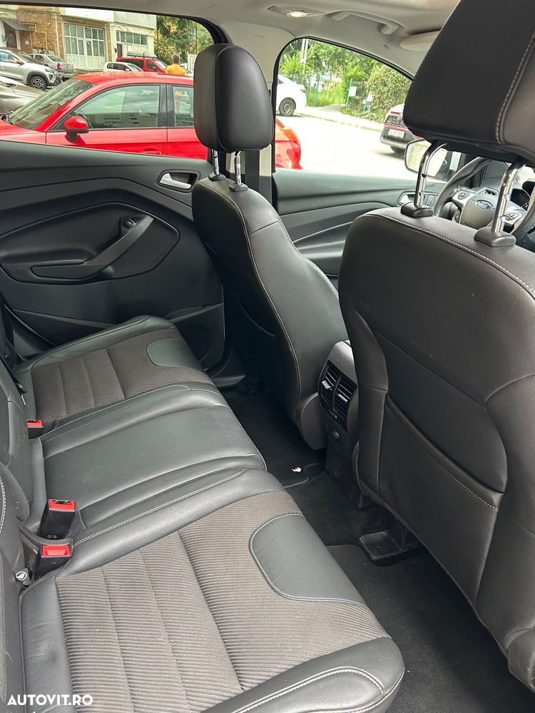 Ford Kuga 2.0 TDCi 2x4 Titanium - 7
