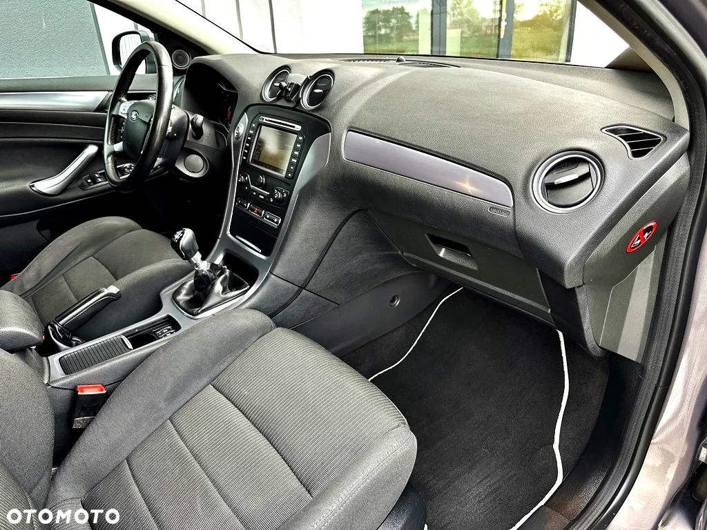 Ford Mondeo 1.6 Eco Boost Titanium - 17