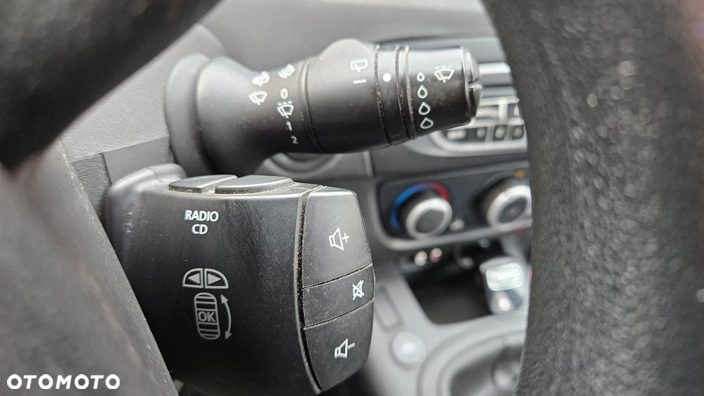 Renault Scenic 1.6 16V 110 Expression - 16