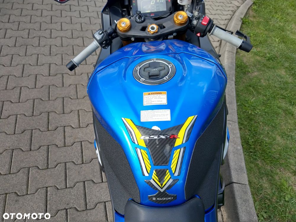Suzuki GSX-R - 10