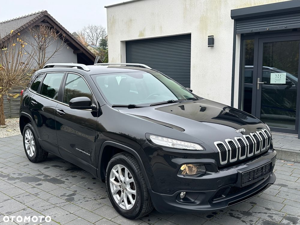Jeep Cherokee - 1