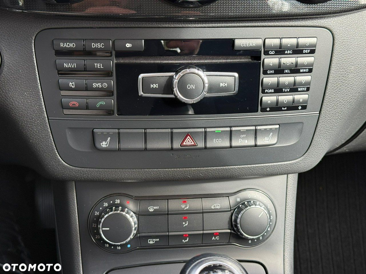 Mercedes-Benz Klasa B 180 BlueEFFICIENCY Edition Style - 29