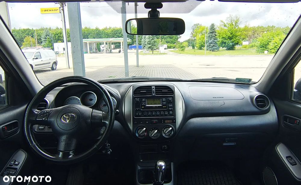 Toyota RAV4 1.8 VVT-i Terra 2WD - 22
