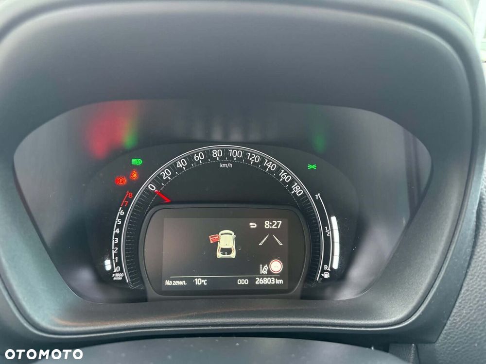 Toyota Aygo X - 10