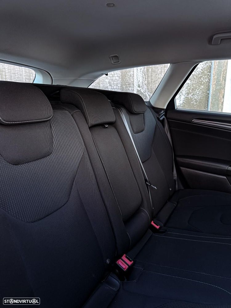 Ford Mondeo SW 2.0 HEV Titanium - 8
