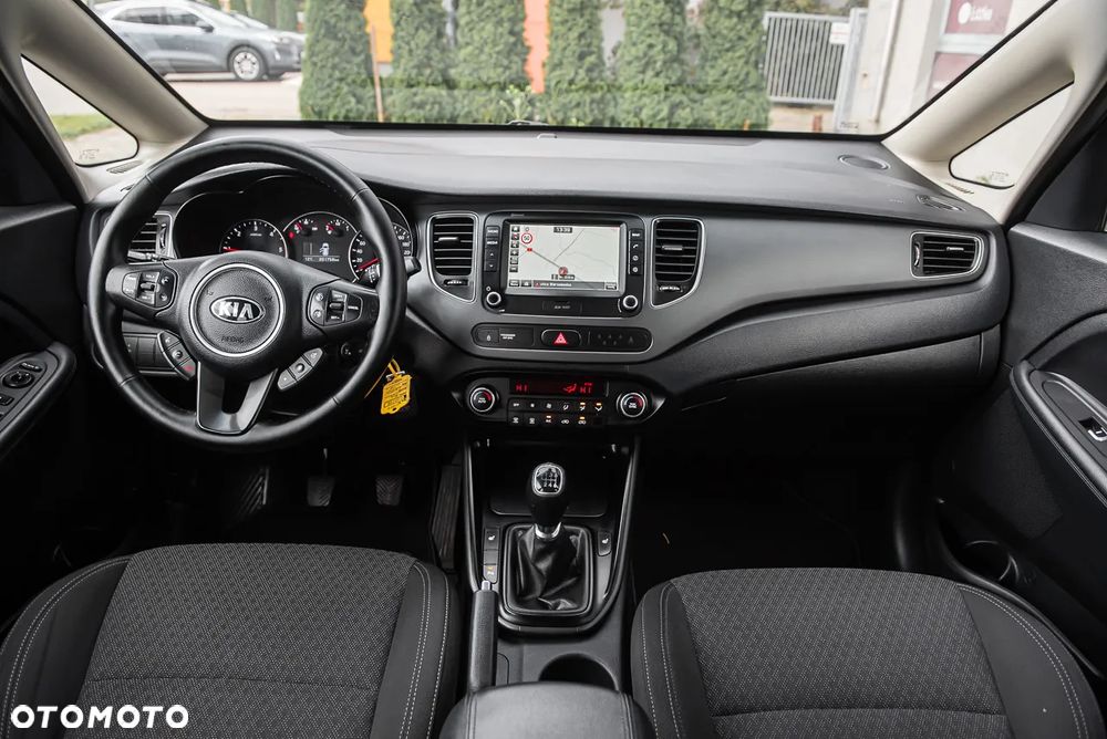 Kia Carens 1.7 CRDi L 7os - 8