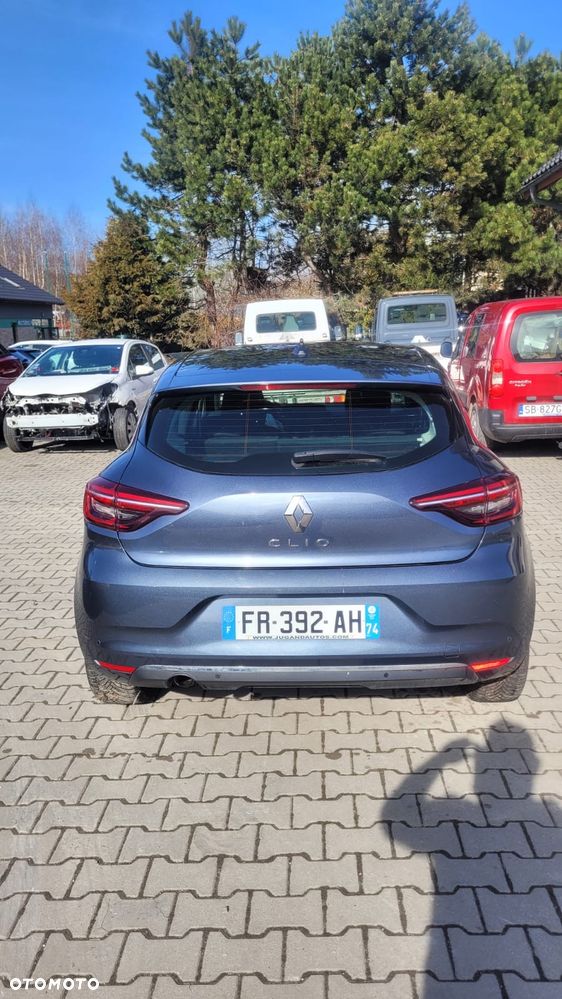 Renault Clio BLUE dCi 85 EXPERIENCE - 8