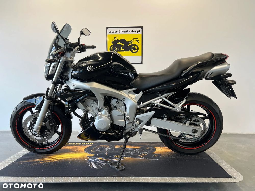 Yamaha FZ6 - 2