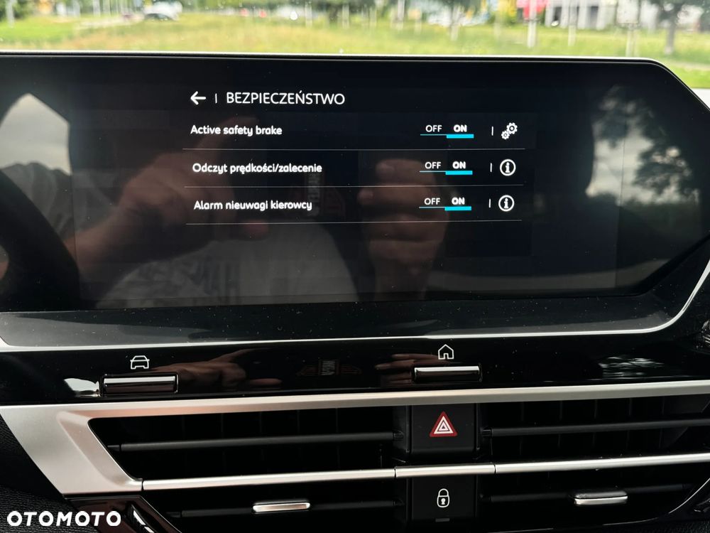 Citroën C4 PureTech 130 Stop&Start SHINE - 13