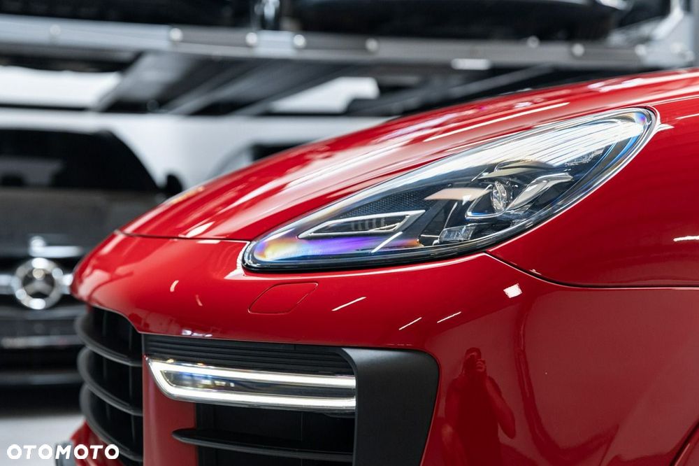 Porsche Cayenne GTS - 15