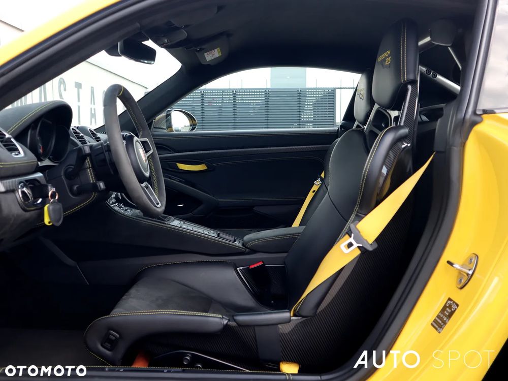 Porsche 718 Cayman GPF GT4 RS PDK - 21