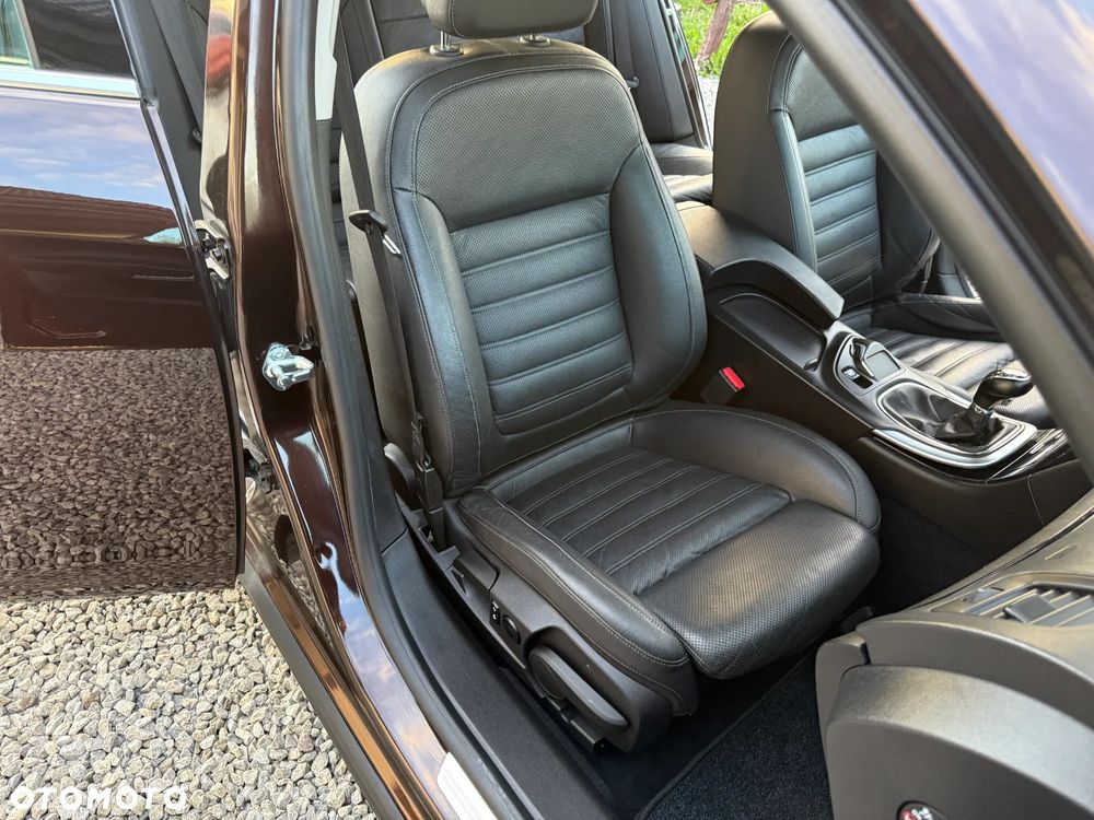 Opel Insignia - 27