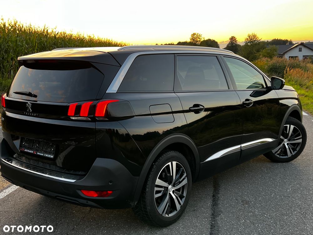 Peugeot 5008 - 10