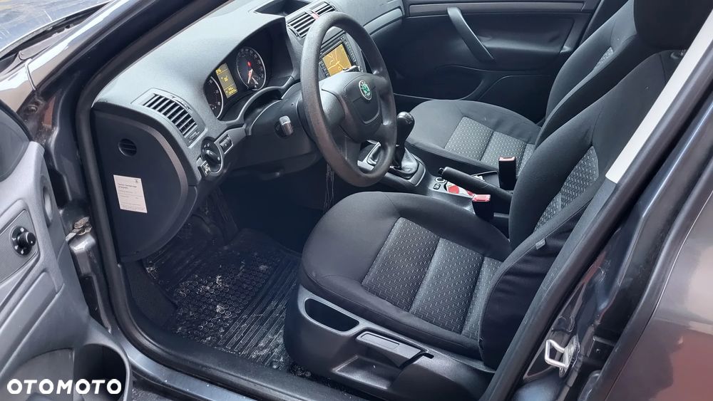 Skoda Octavia 1.6 Tour Business - 5