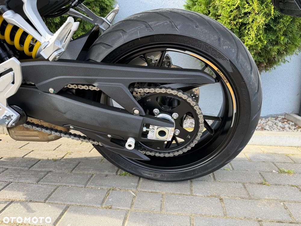 QJMOTOR SRK 800RR - 28