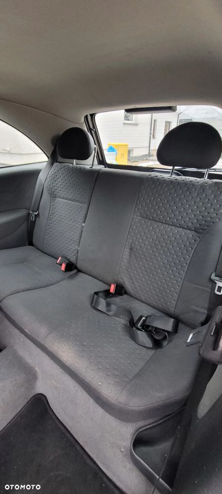 Opel Corsa 1.2 16V - 18