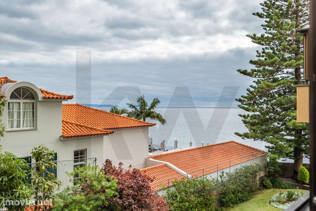 Apartamento T5 – Exclusividade e elegância à beira-mar, Lido – Funchal - Grande imagem: 2/24
