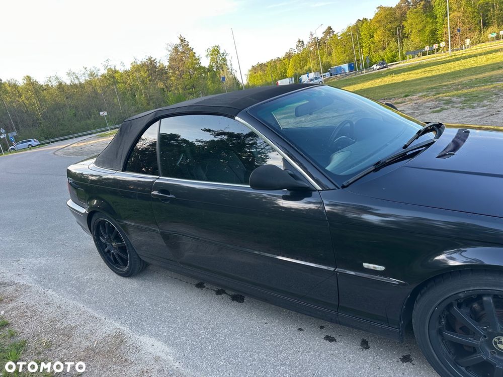 BMW Seria 3 323i - 7